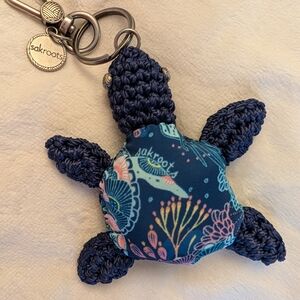 Sakroots VINTAGE Navy Floral Crochet  Turtle Keychain Bag Charm EUC